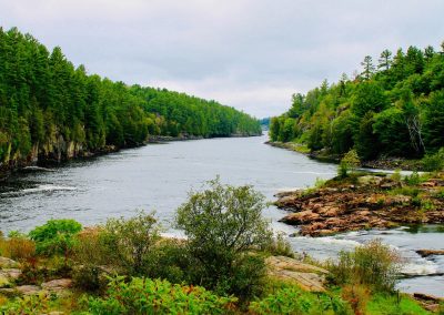 Canot sur la Rivière des Français